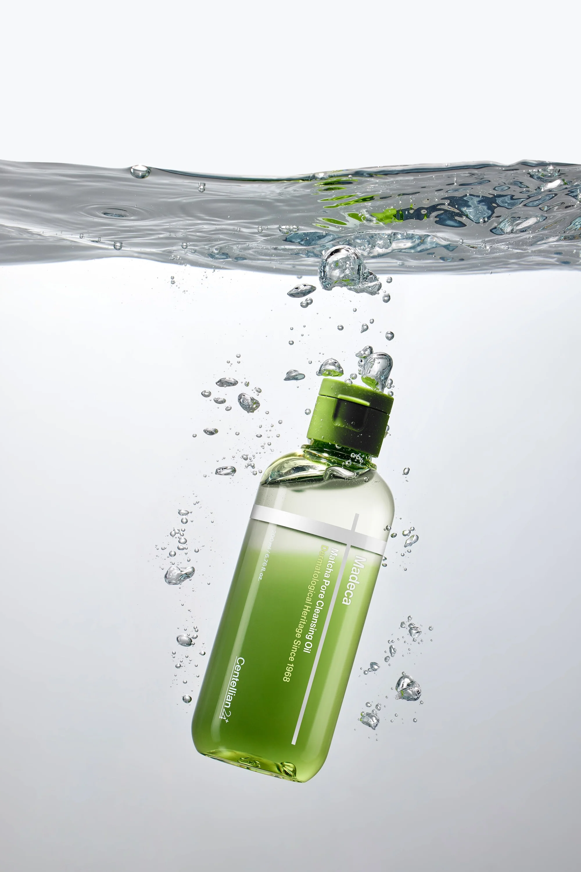 Centellian24 Madeca Matcha Pore Cleansing Oil 200ml - Image 9