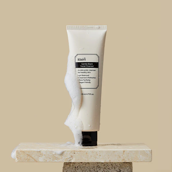Dear Klairs Gentle Black Facial Cleanser 140ml - Image 6