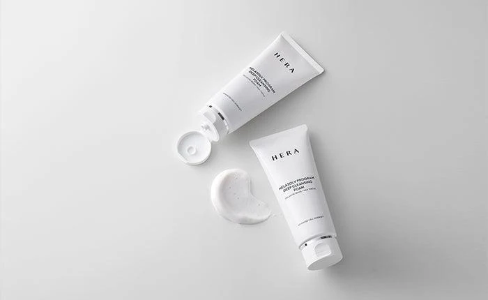 Hera Refreshing Cleansing Foam 160g - Image 4