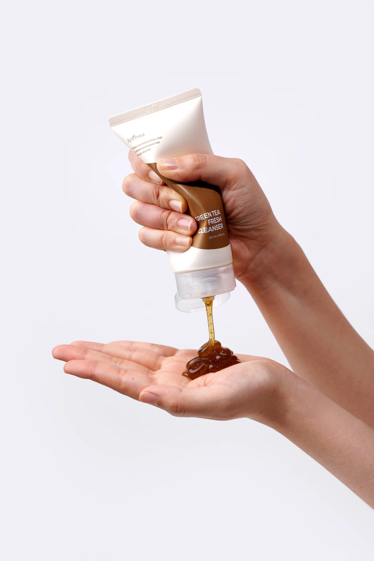 Isntree Green Tea Fresh Cleanser 120ml - Image 4